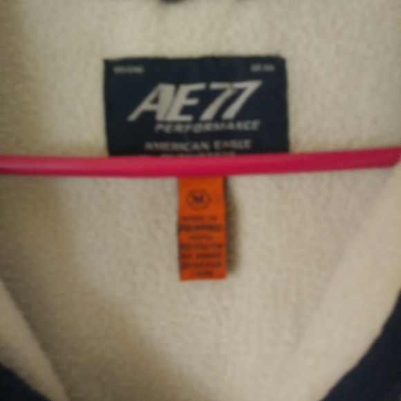 American Eagle Fleece Pullover - Picture 2 of 3